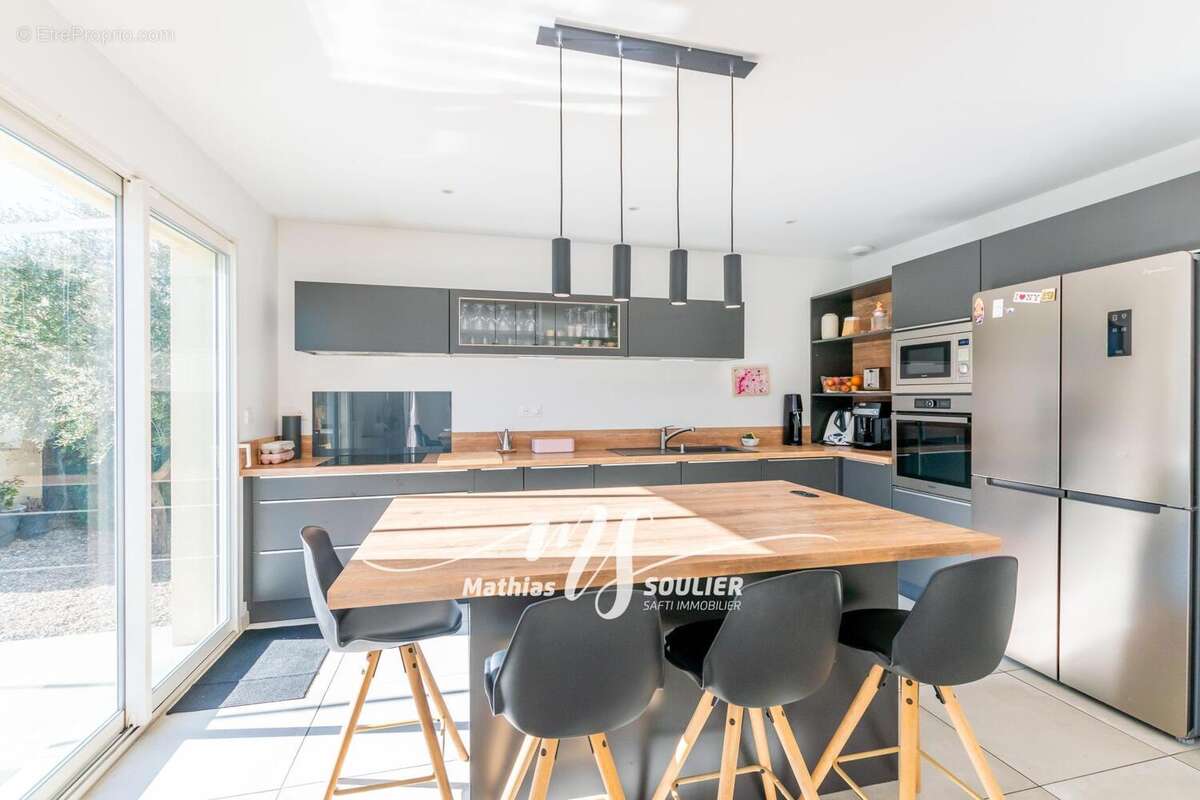 Photo 4 - Maison à LE PUY-SAINTE-REPARADE