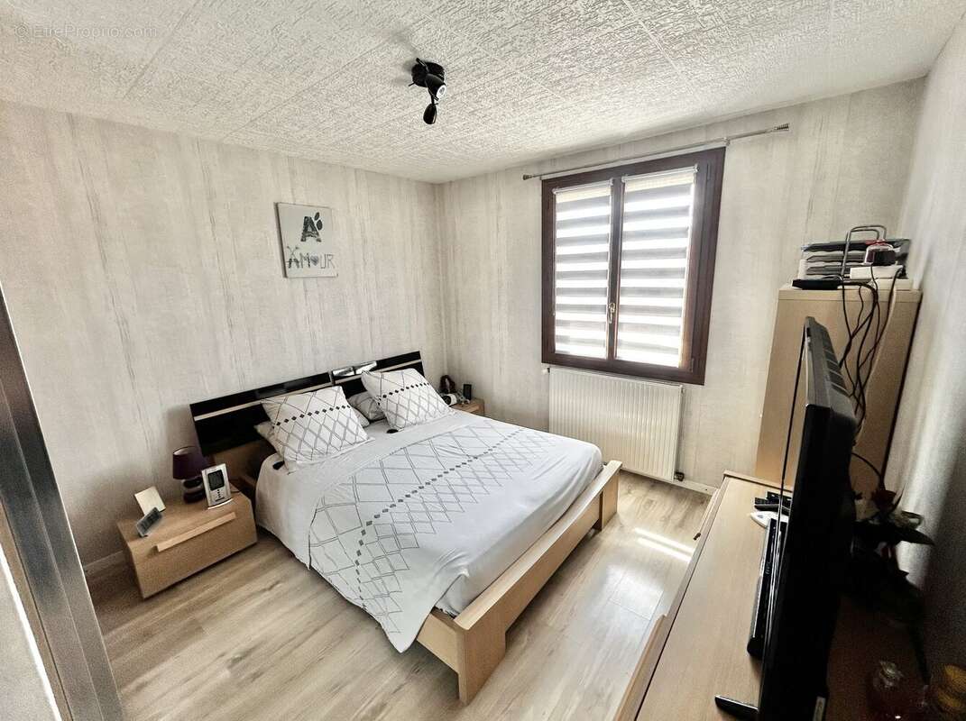 Maison 89 m² à Veauche  - photo 6