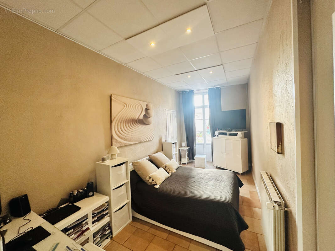 Appartement à VALLAURIS