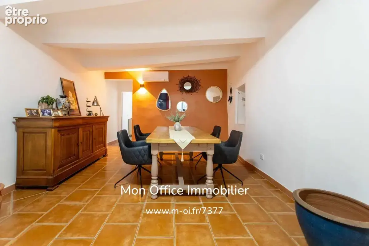 Référence : 7377-SJO - Appartement rénové 88m2 à Rians (83560): 2 chambres, 2 caves de 85m2, calme - photo 12