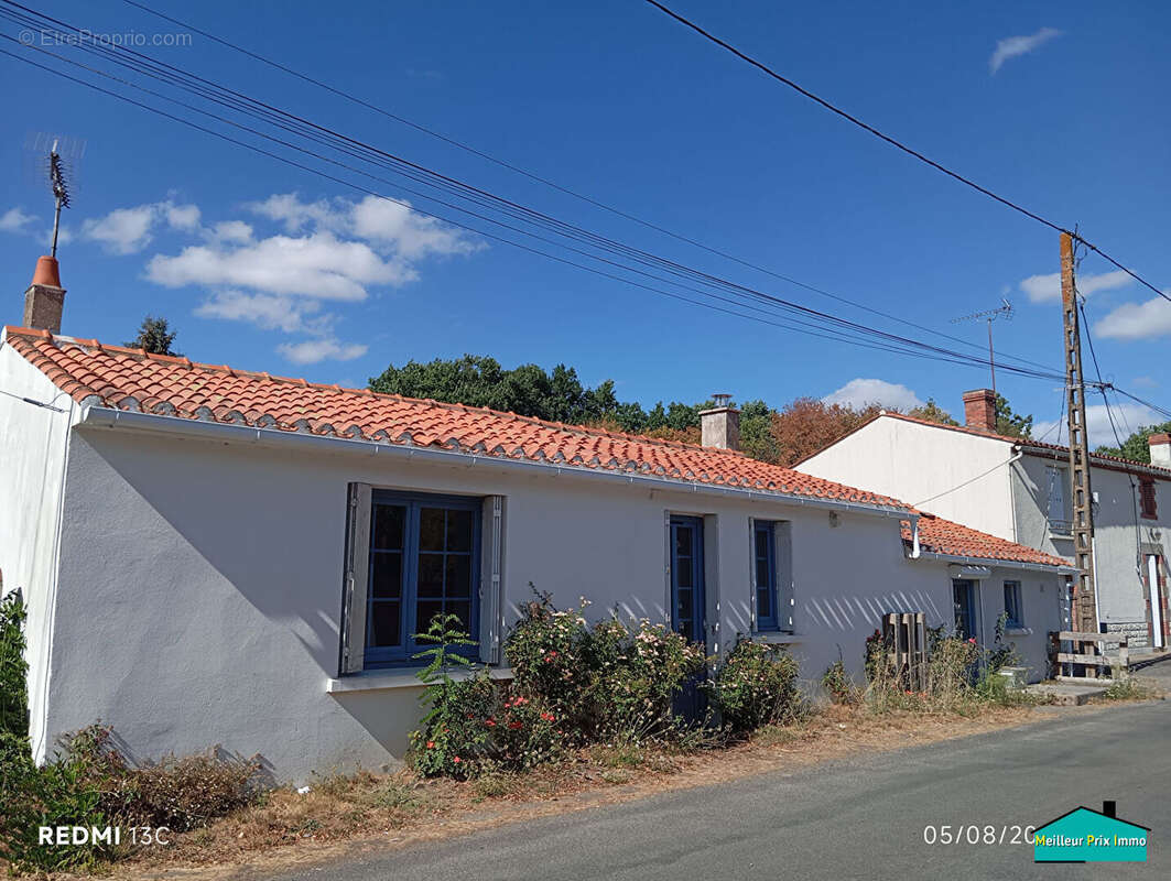 Maison 3 pièces 70 m2 à 2 km du bourg de Mouilleron Le Captif - photo 2