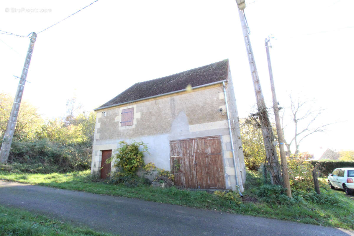 Maison à DOMPIERRE-SUR-NIEVRE