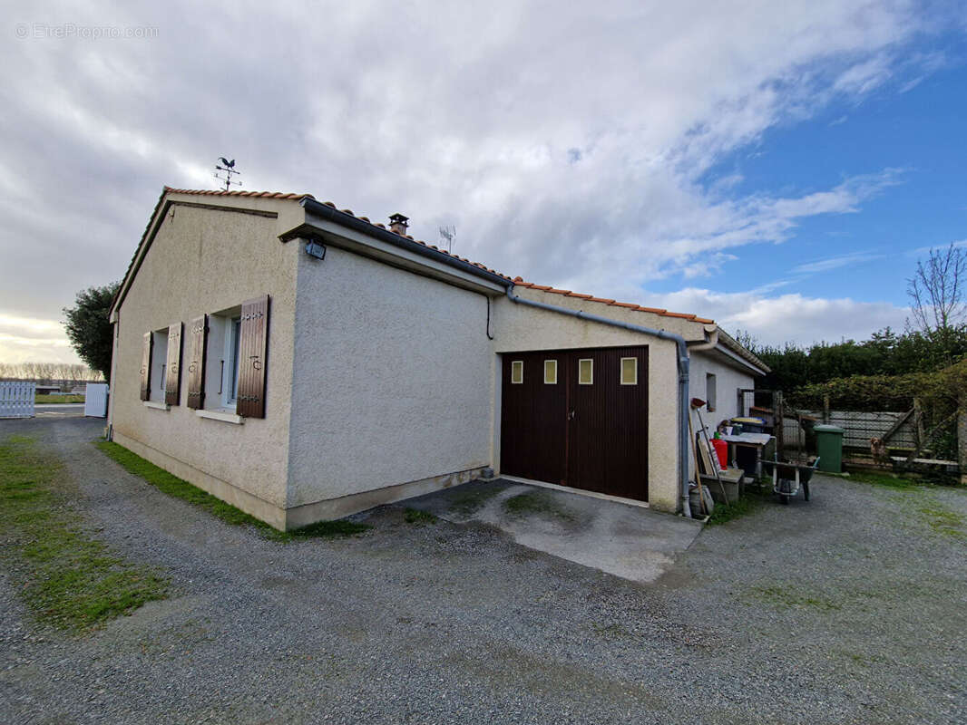 Maison à SAINT-VIVIEN