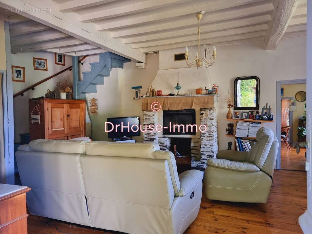 Maison à LABASTIDE-ESPARBAIRENQUE