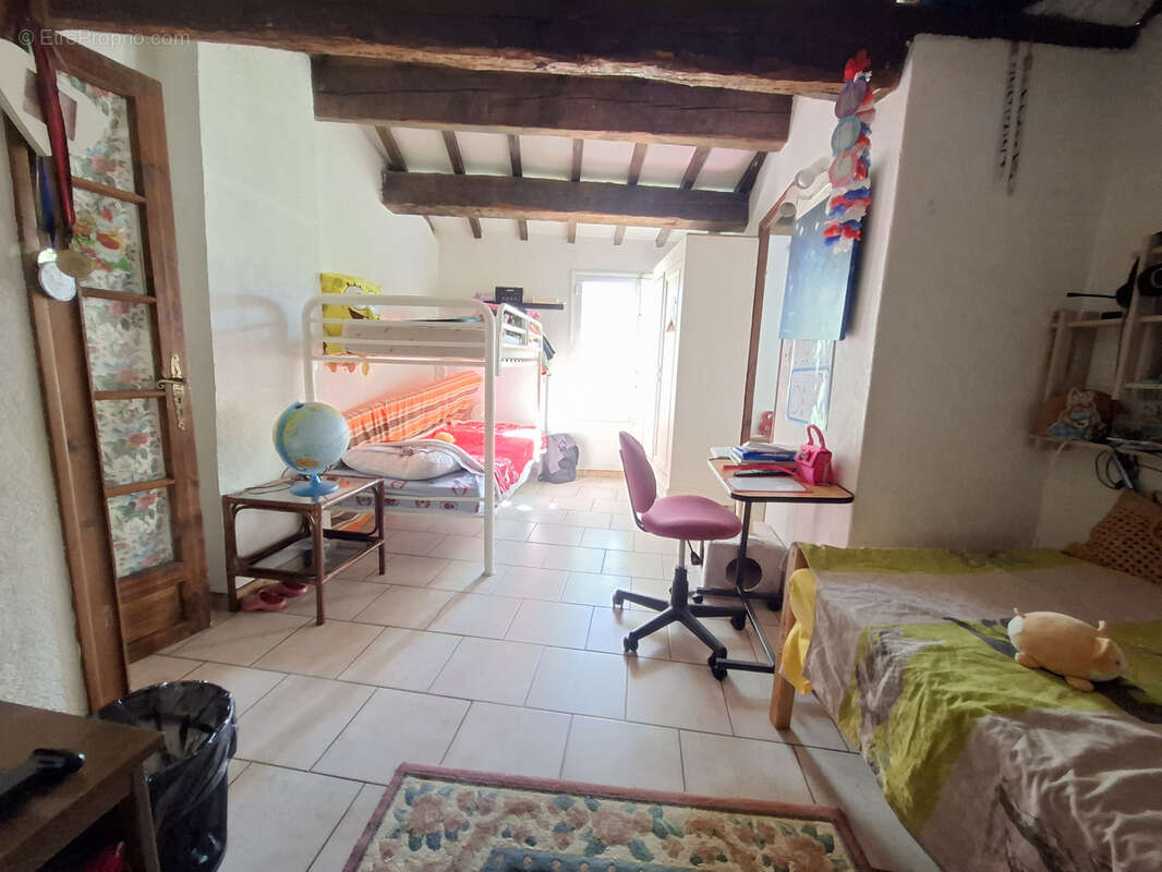 Appartement à SAINT-CYR-SUR-MER