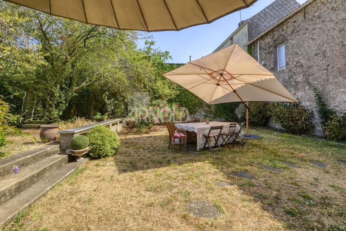 Maison de charme Saint -Etienne De Montluc - photo 25