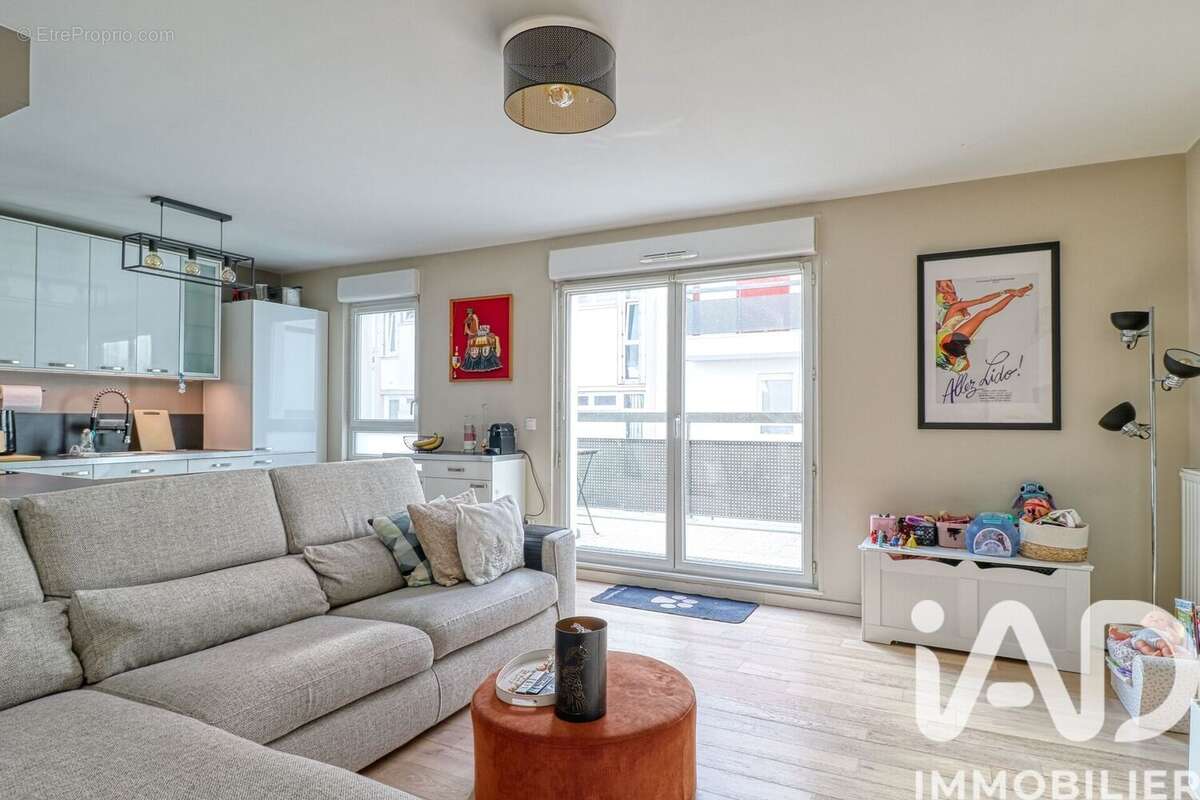 Photo 6 - Appartement à GENNEVILLIERS