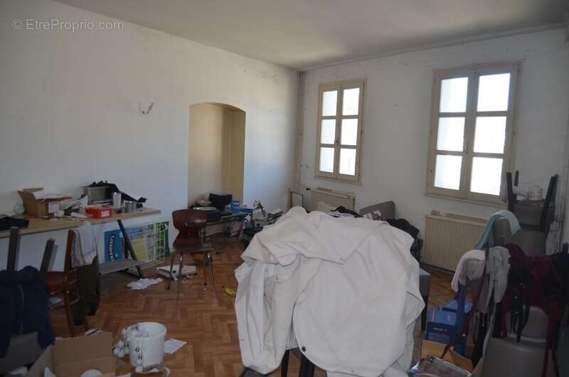 Commerce à LONS-LE-SAUNIER