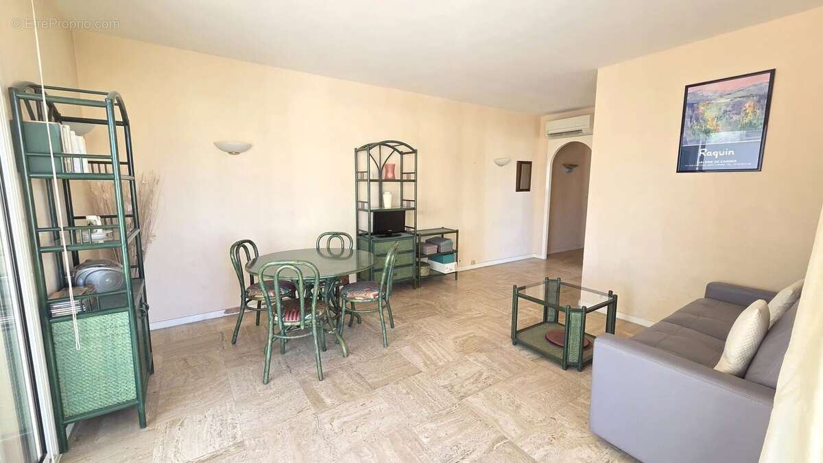Exclusivité. Palm Beach, studio avec terrasse. - photo 2