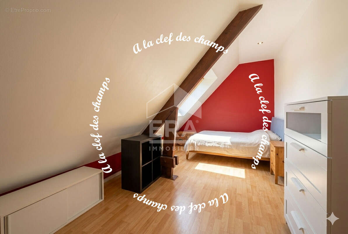 Maison à SAINT-REMY-LES-CHEVREUSE