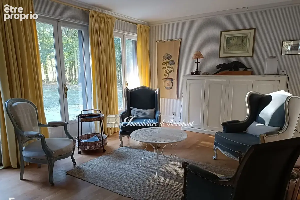Maison 8 pièces 256 m² à vendre à Beaumont-Le-Roger (27170) - photo 2