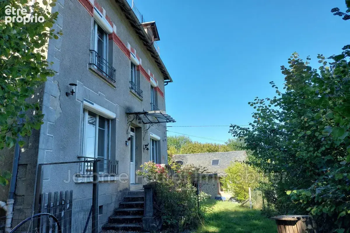 Photo Maison à Liginiac au prix de 179 000€