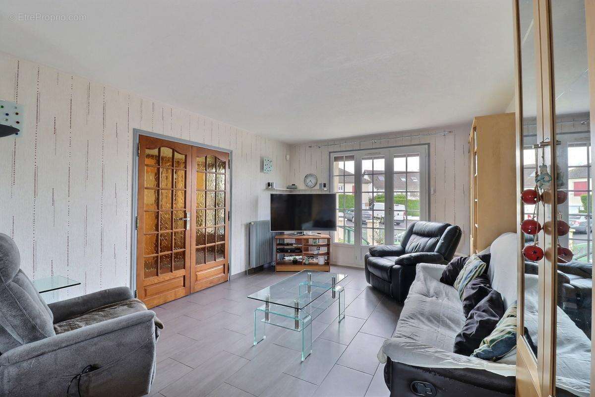 Maison à MANTES-LA-VILLE