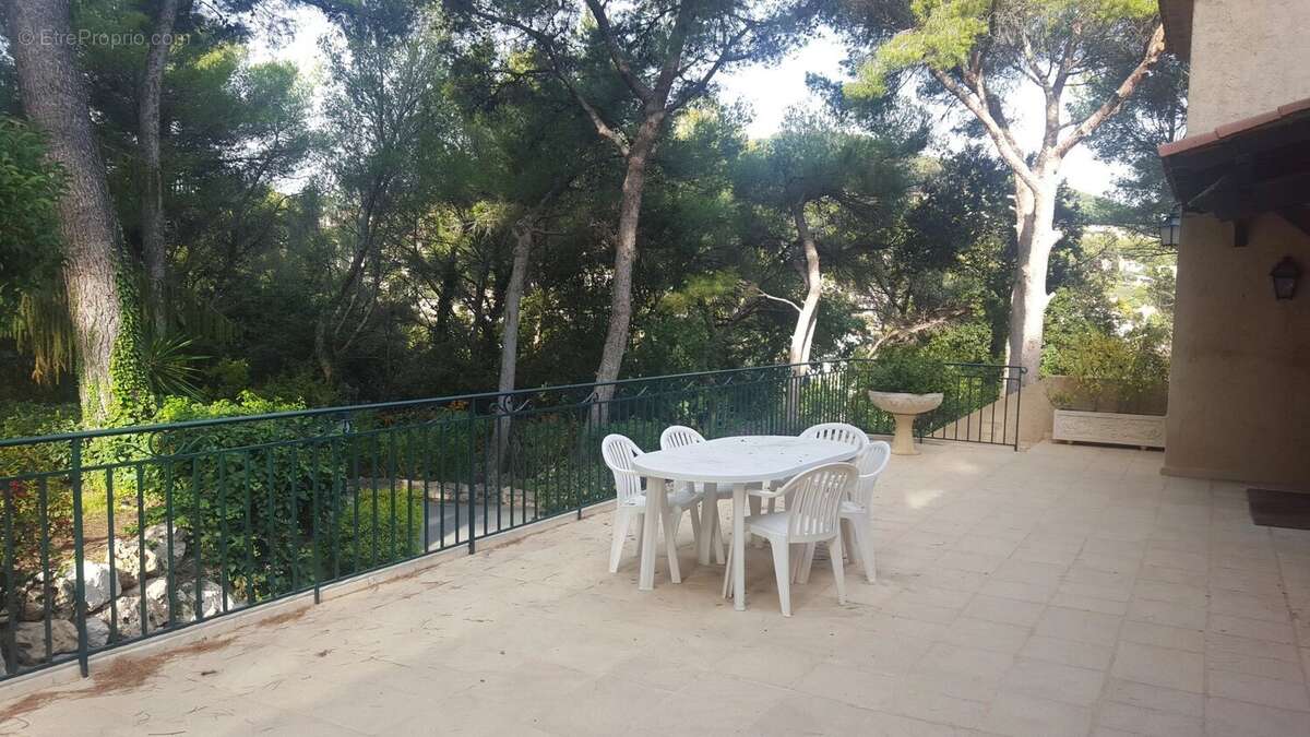 Maison à VALLAURIS