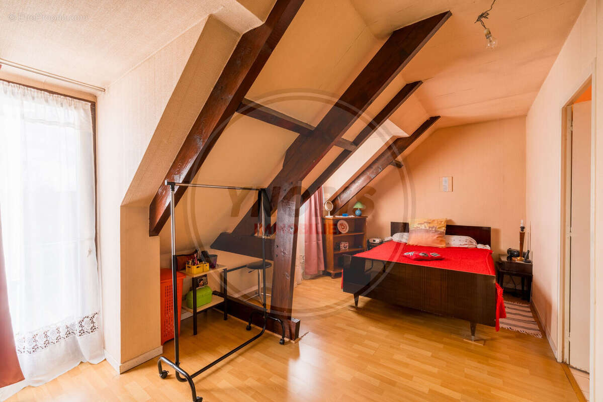 Maison à LES MUREAUX