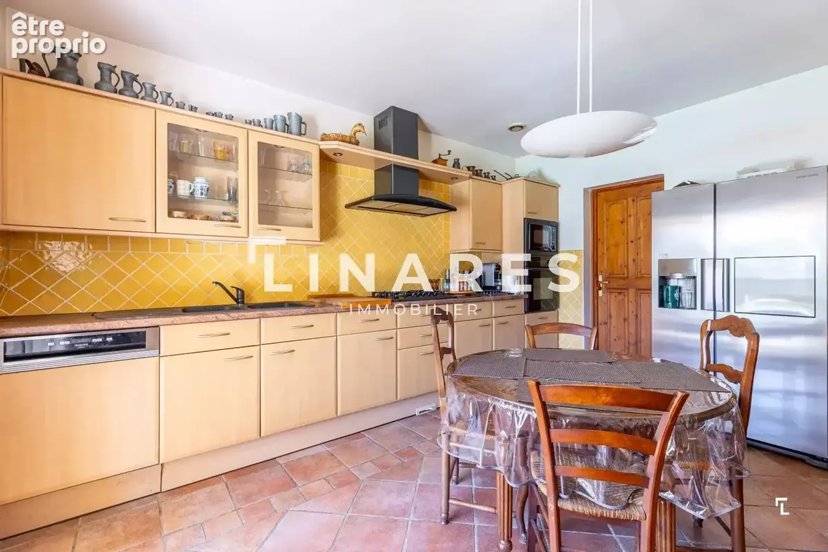 LA FAMILIALE - Maison T7 de 202m2 - Terrasses - Piscine - Garage - 13009 Sainte-Marguerite - photo 5
