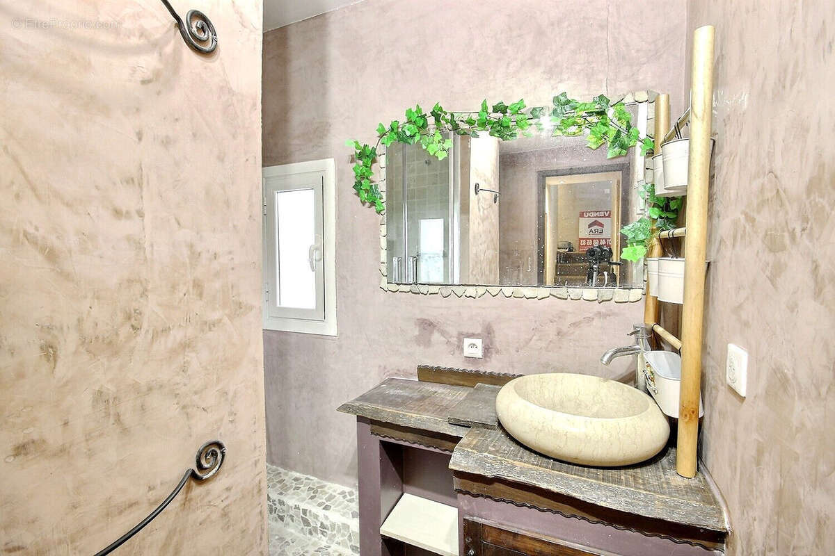 Appartement à FRESNES