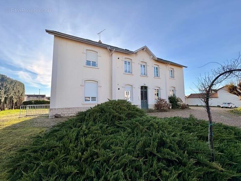 Appartement à GUEUGNON