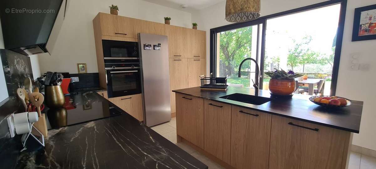 Maison à SAINT-QUENTIN-LA-POTERIE