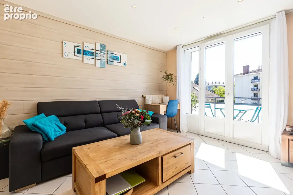 Agence immobiliere laforet - "genièvre" - annecy - appartement t3 de 55.16m² - balcon - grande cave 12m² - grenier 16m² - dpe c  - photo 6