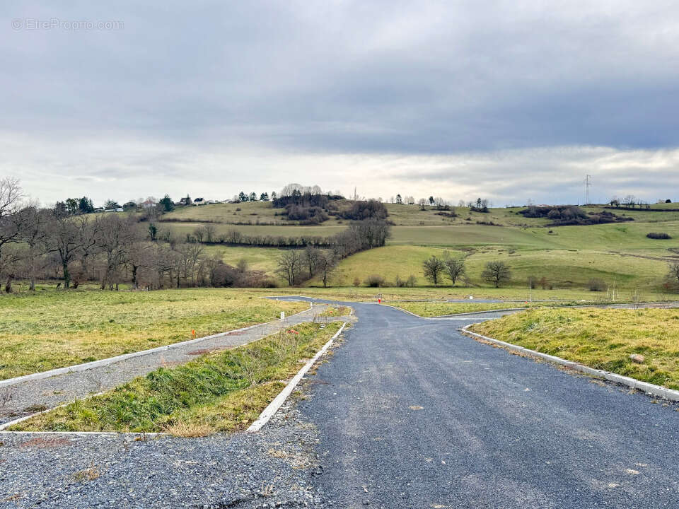 Terrain à AURILLAC