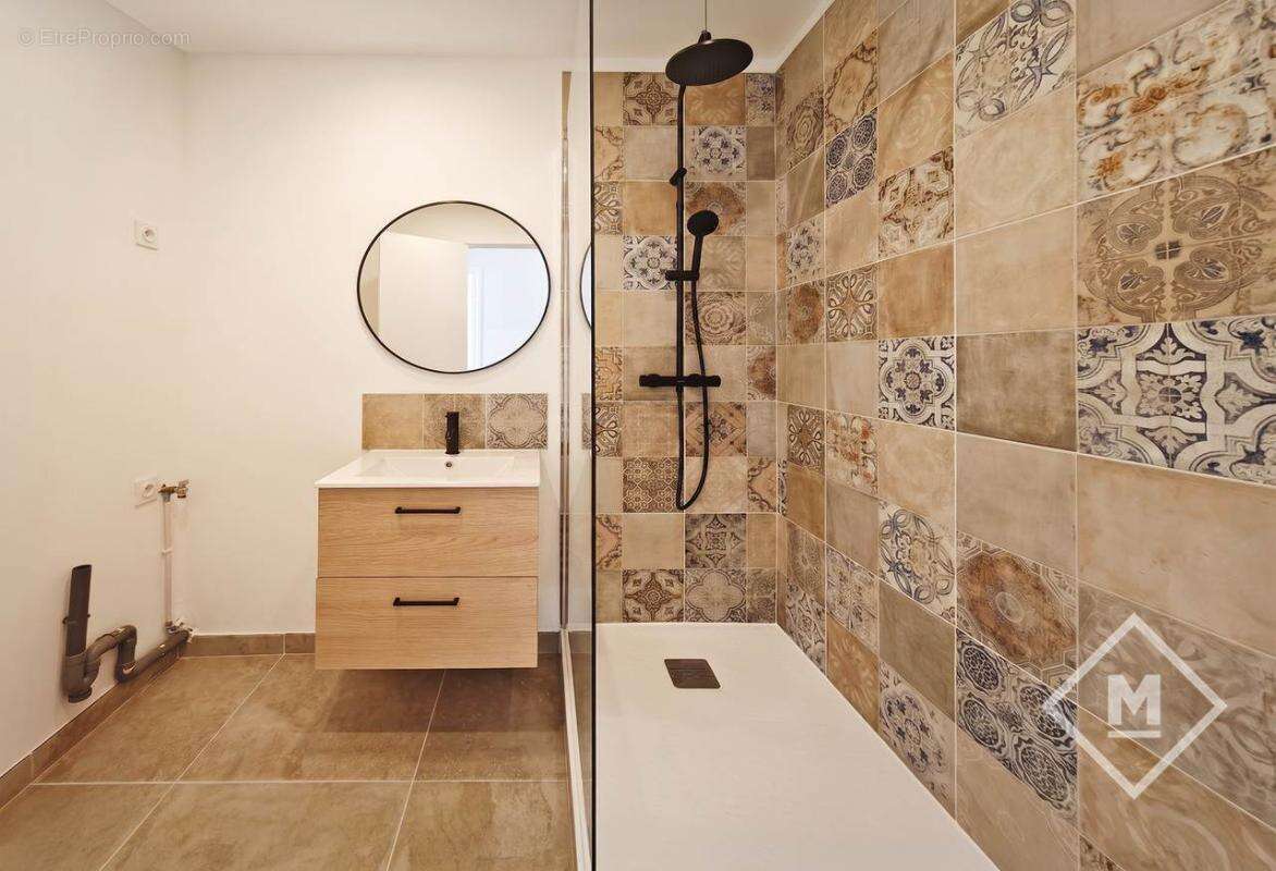 Appartement 3 Pièces Lumineux Dernier Étage Marseille 4ème Quartier Chartreux à 210 000€ FAI - photo 11
