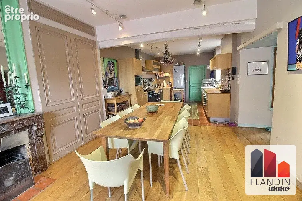 Maison 8 pièces 232 m² à vendre à Grigny (69520) - photo 5