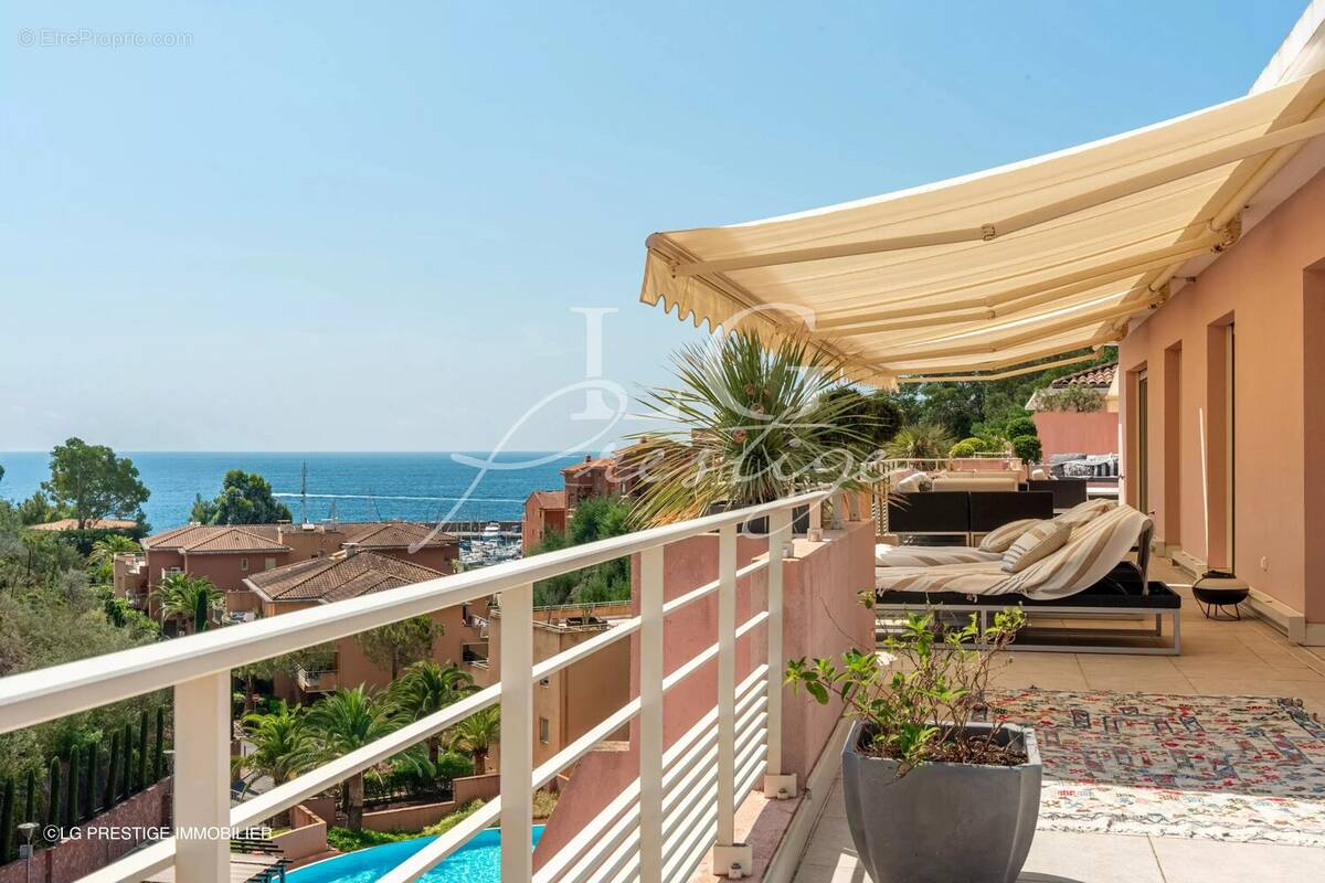 Appartement à MANDELIEU-LA-NAPOULE