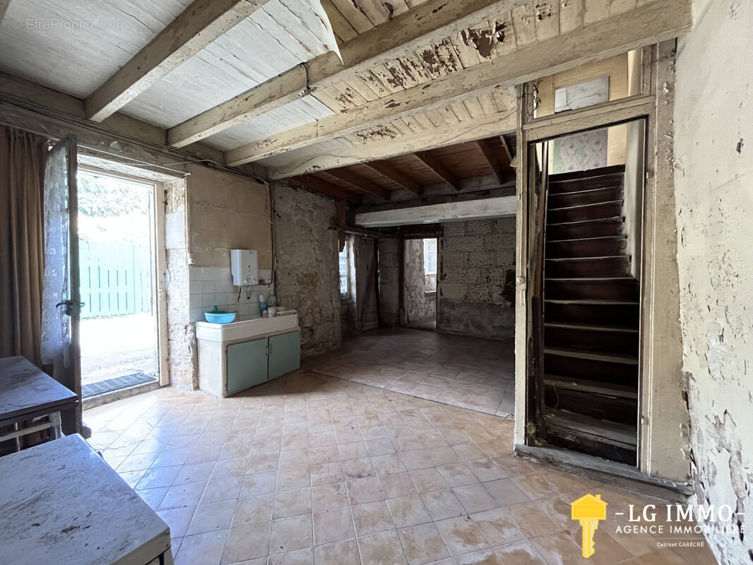 Maison à MORTAGNE-SUR-GIRONDE