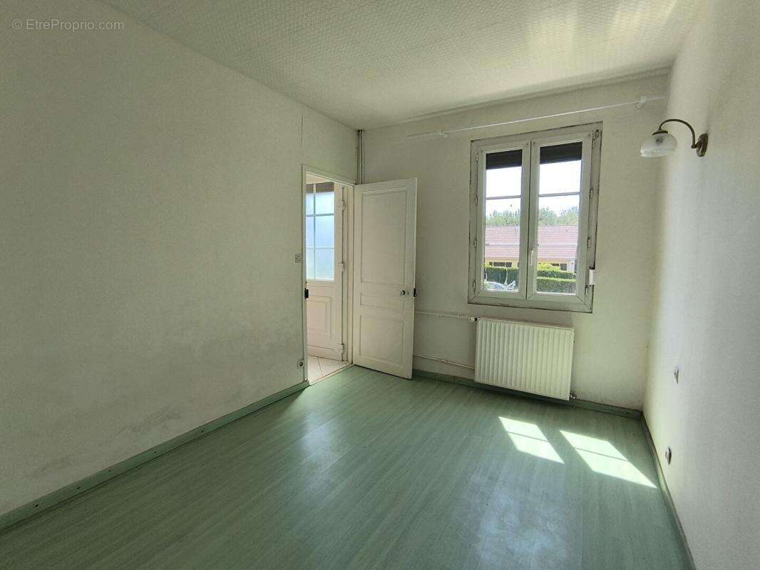 Maison à SERQUEUX