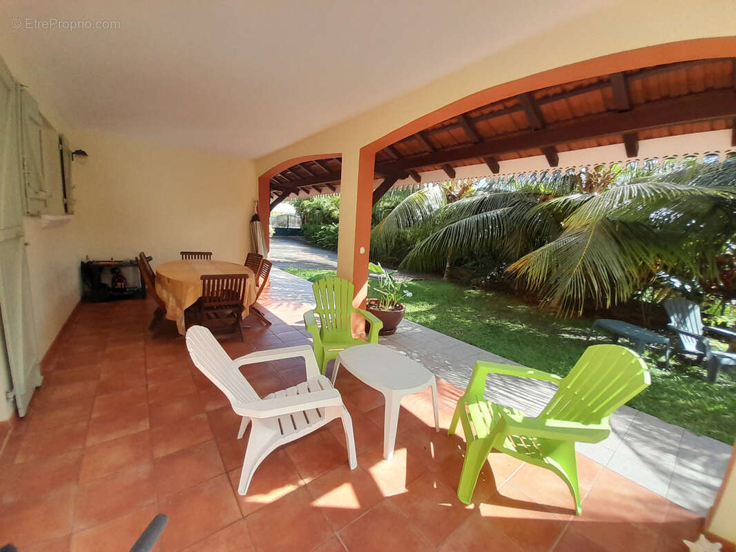 Maison à LES TROIS-ILETS