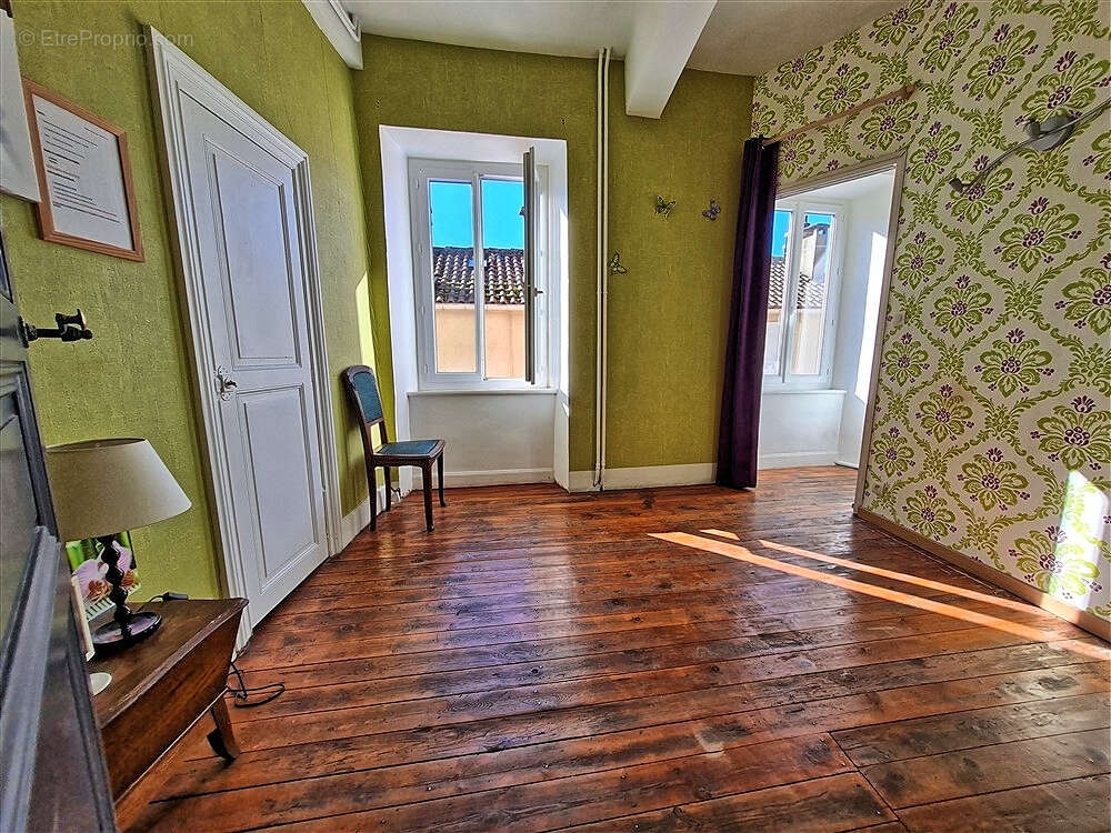 Maison de caractère XVIIIeme Ancienne auberge  240 m²  7 chambres  Fort potentiel touristique - photo 7