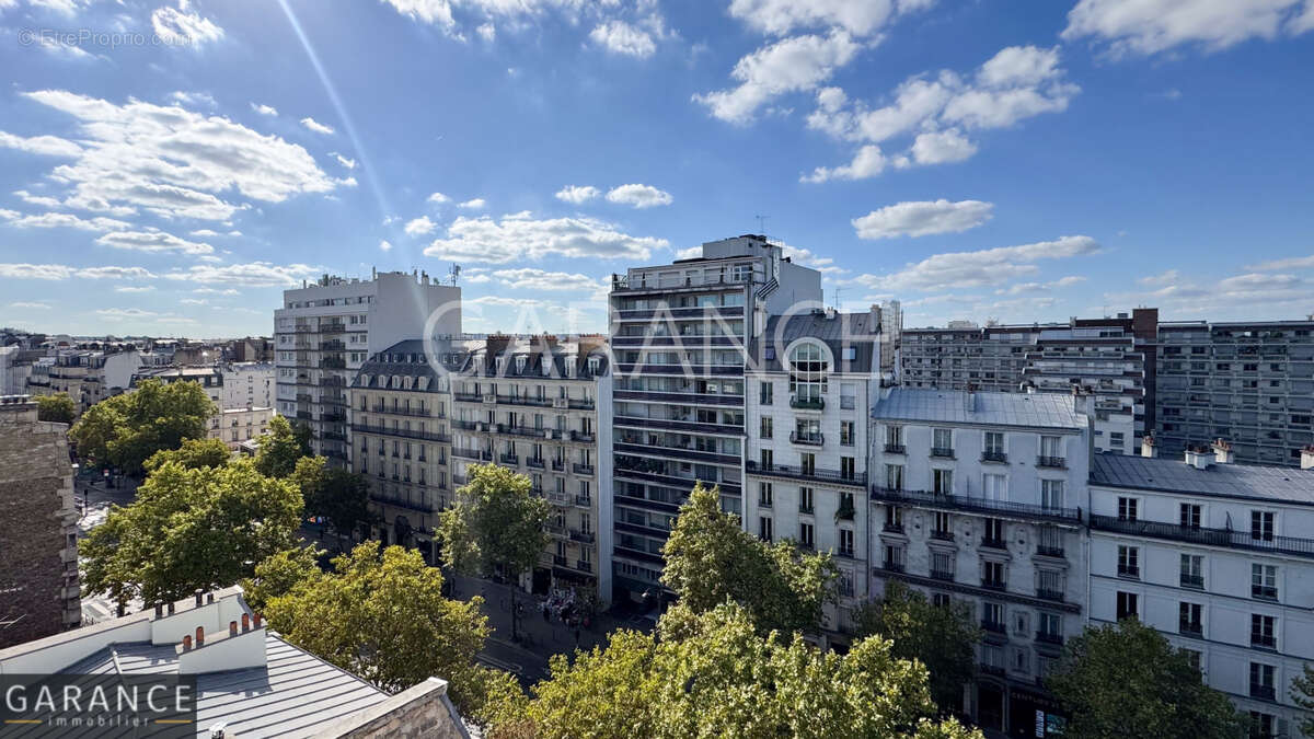 Appartement à PARIS-14E