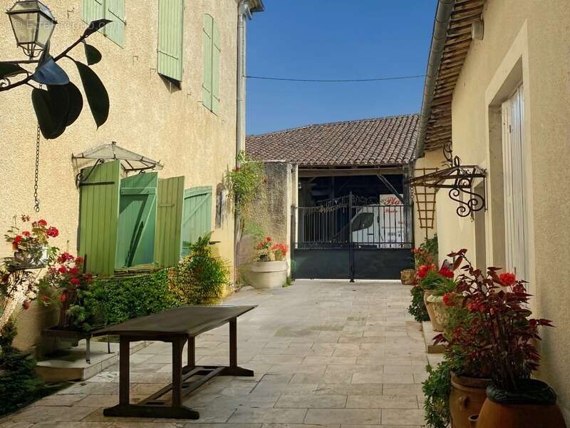 Maison à BASSOUES