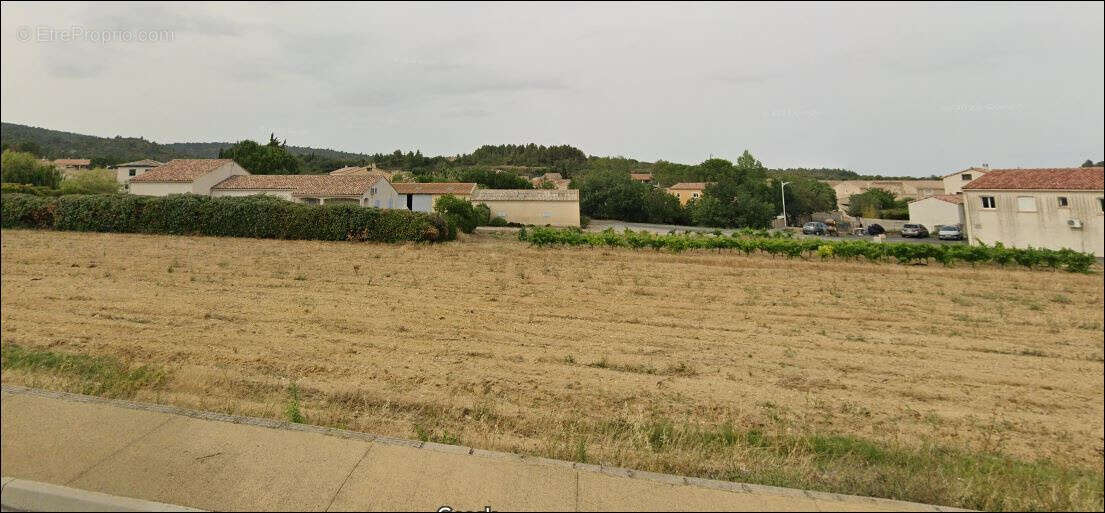 Terrain à PORTEL-DES-CORBIERES