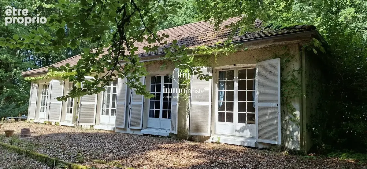 Maison à LINARDS