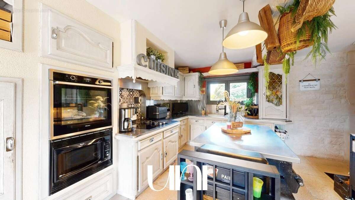 Maison 245 m² à Fauguernon  - photo 16