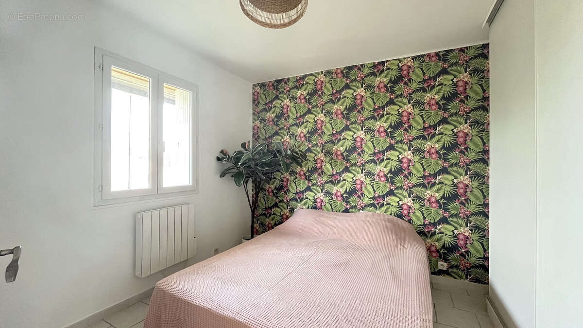 Appartement à SIX-FOURS-LES-PLAGES