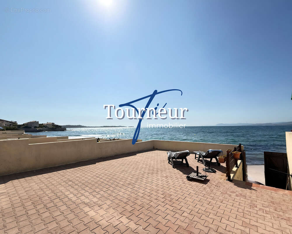 Appartement à SIX-FOURS-LES-PLAGES