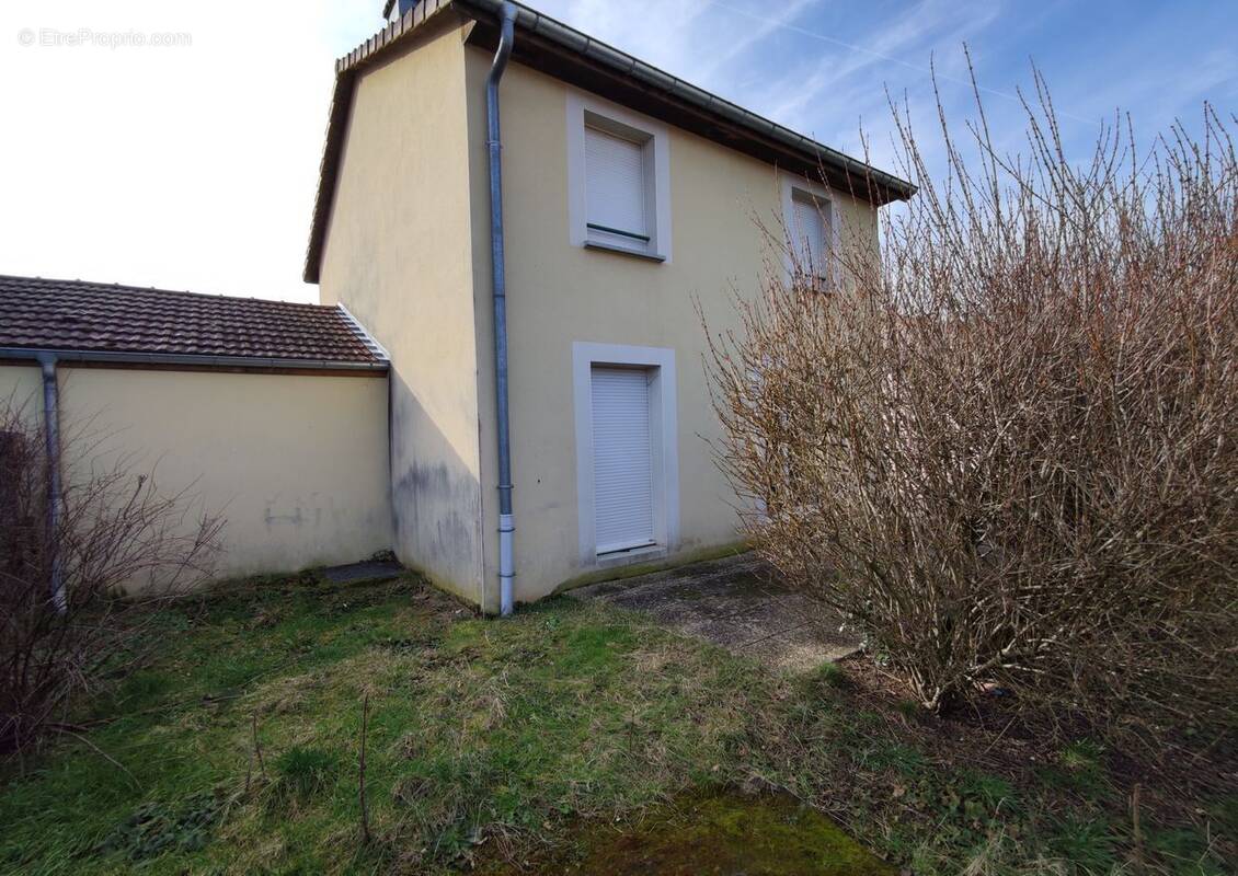 Maison à SAINT-SAUVEUR