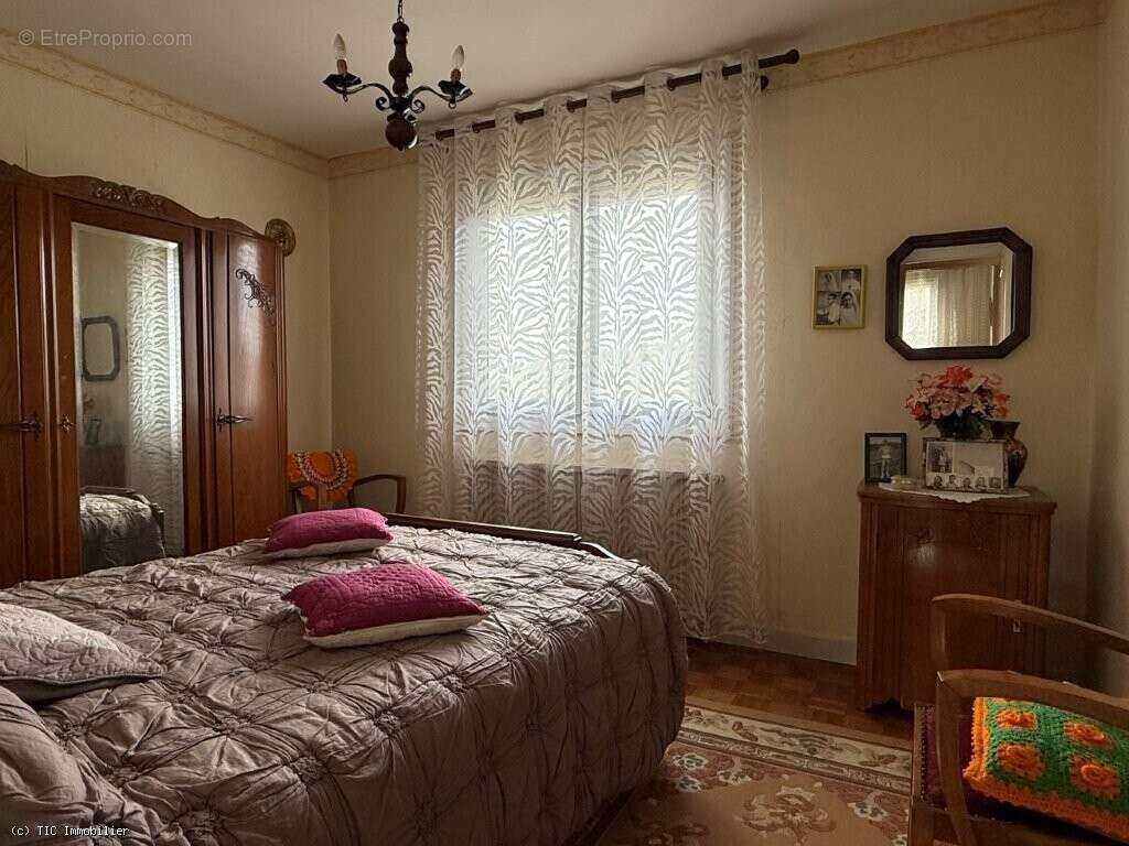 Maison à RUFFEC