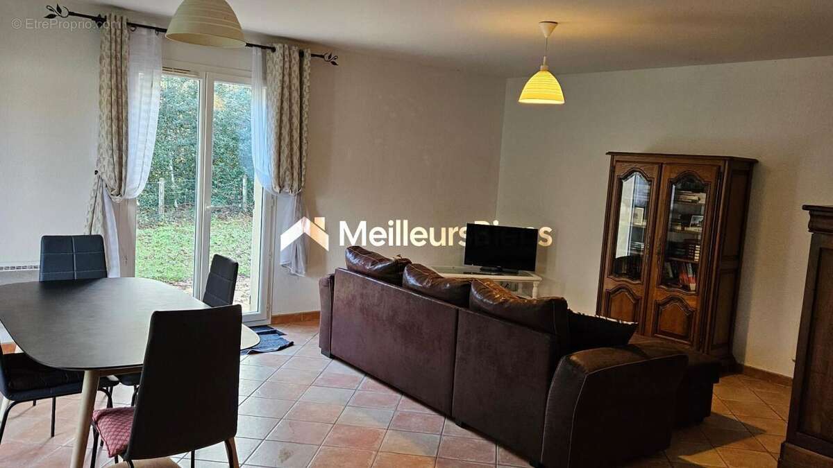 Maison à GRAYAN-ET-L'HOPITAL