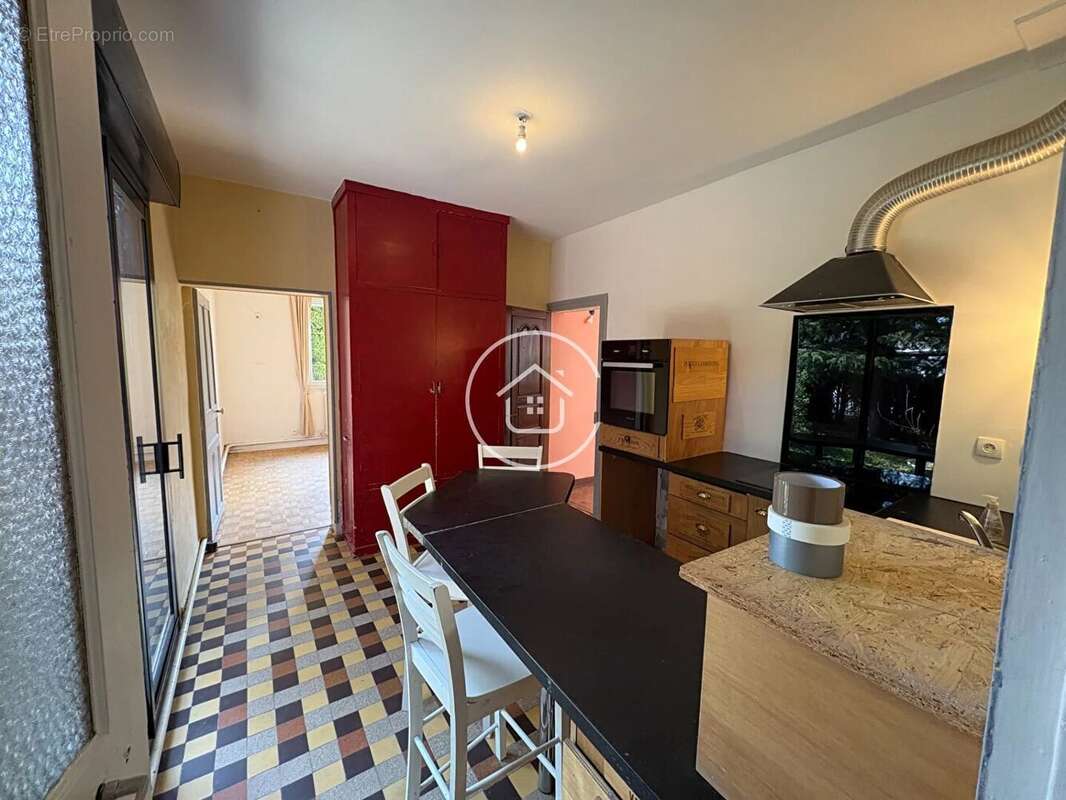 Maison à LA CHAUSSEE-SAINT-VICTOR