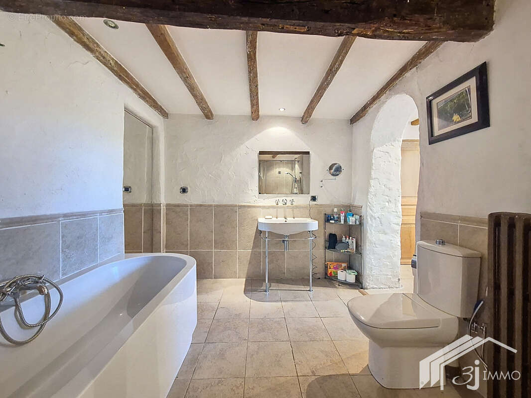 Maison à LE CASTERA