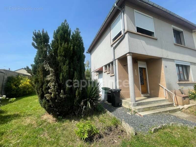 Maison à CHARMES