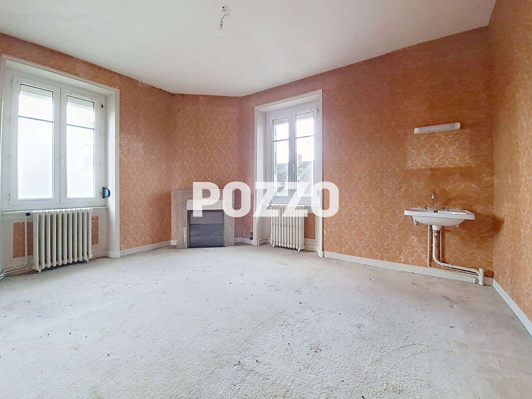 Maison à VILLERS-BOCAGE