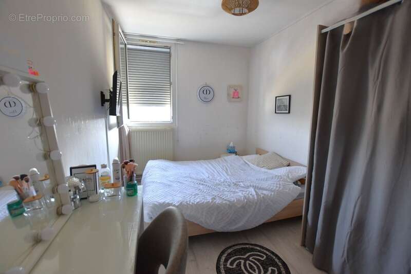 Firminy – Appartement familial lumineux de 121 m² – 7 pièces - photo 7