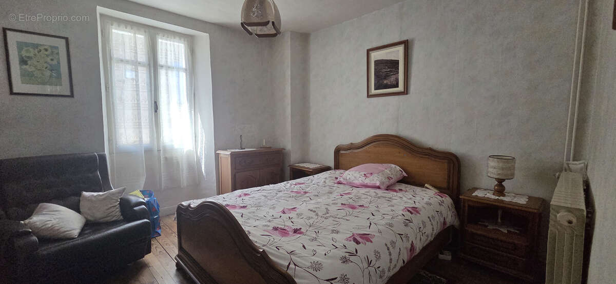 Maison de village avec terrain et dépendance - photo 7