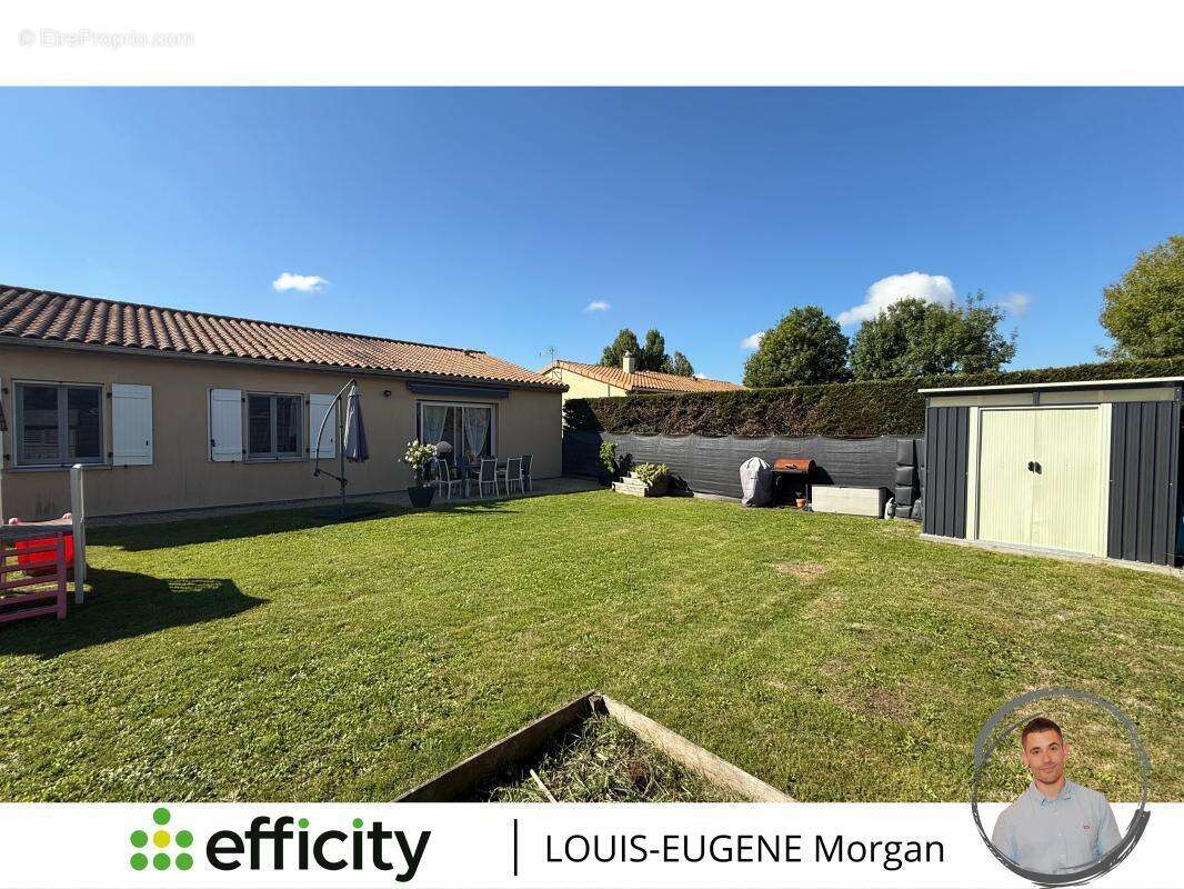 Maison à LA VILLEDIEU-DU-CLAIN