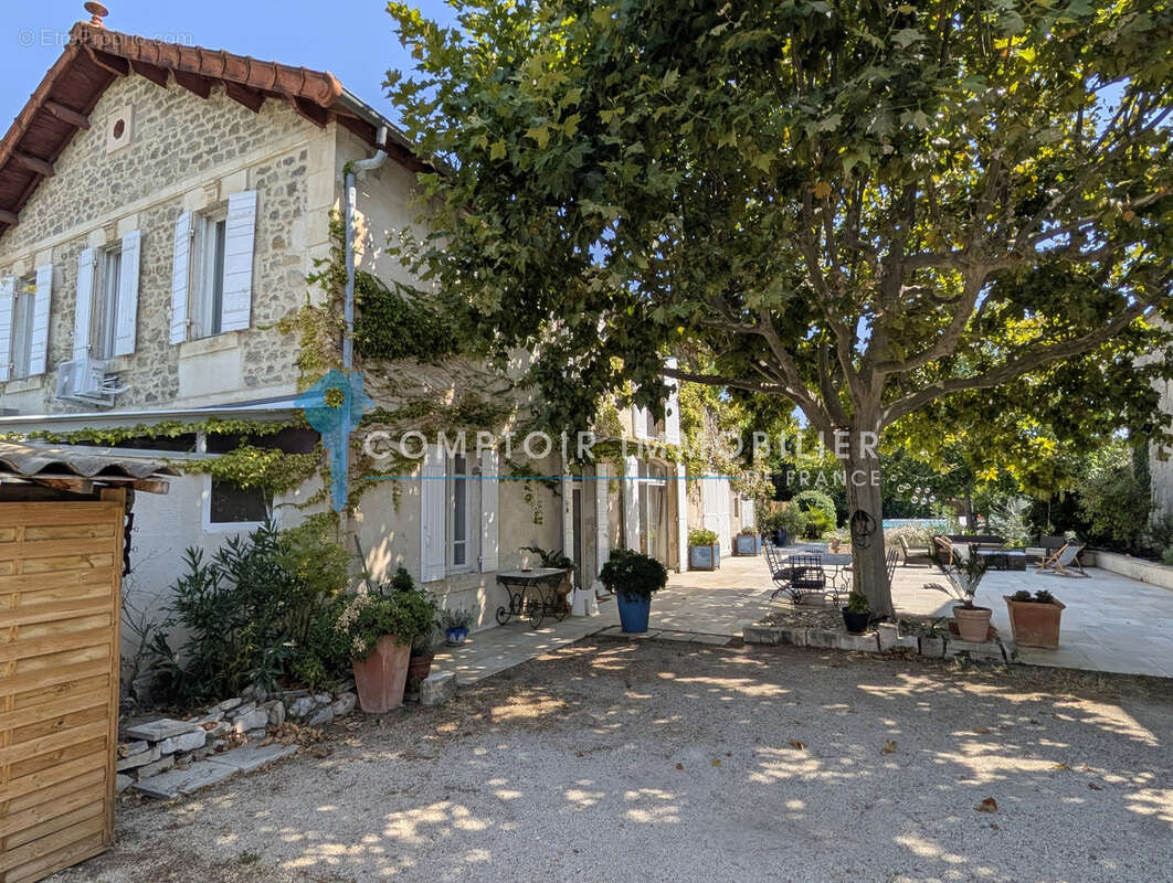 Maison à NOVES